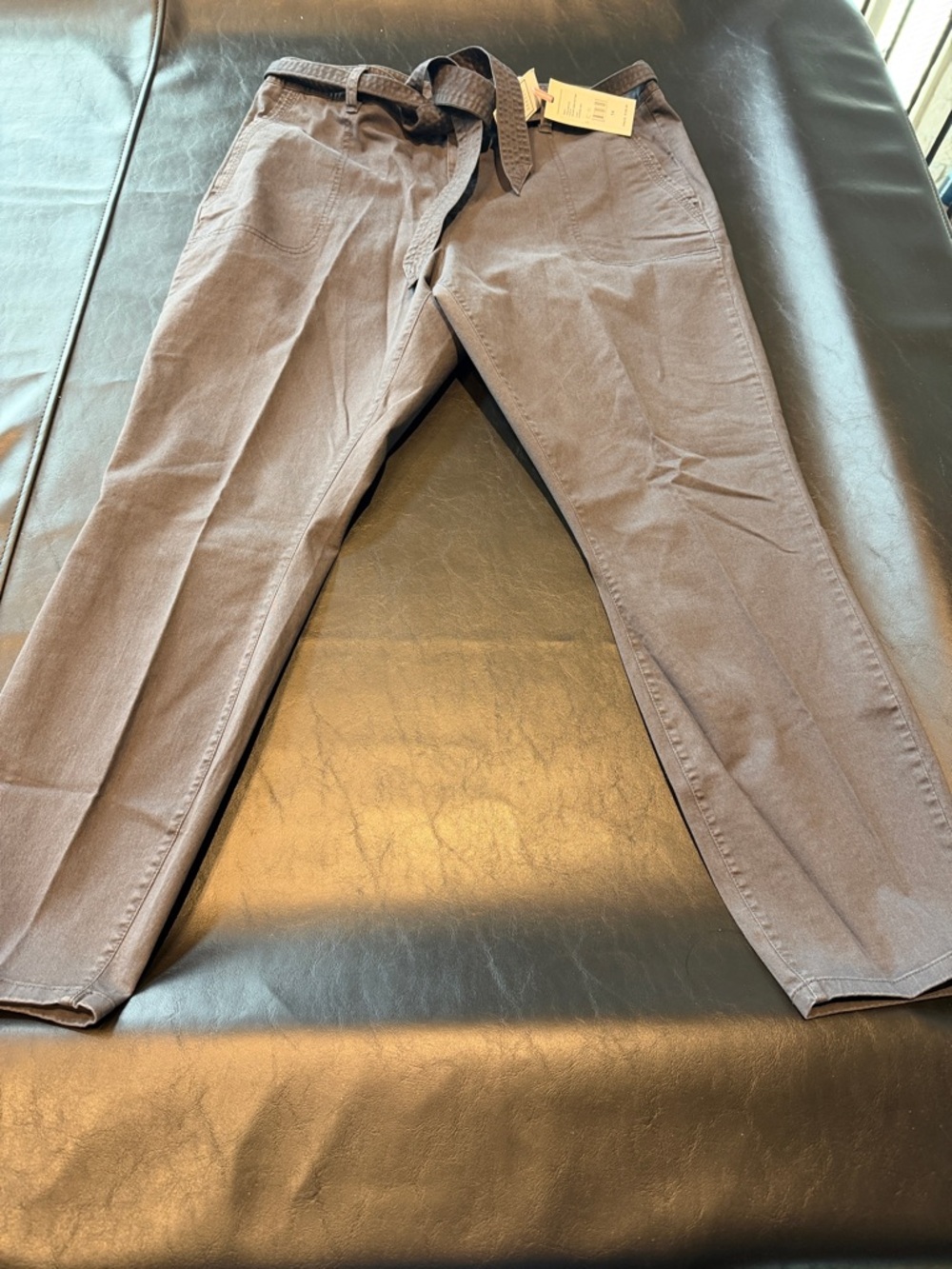 Women’s Vineyard Vines dark gray utility pant, Size 14 NWT